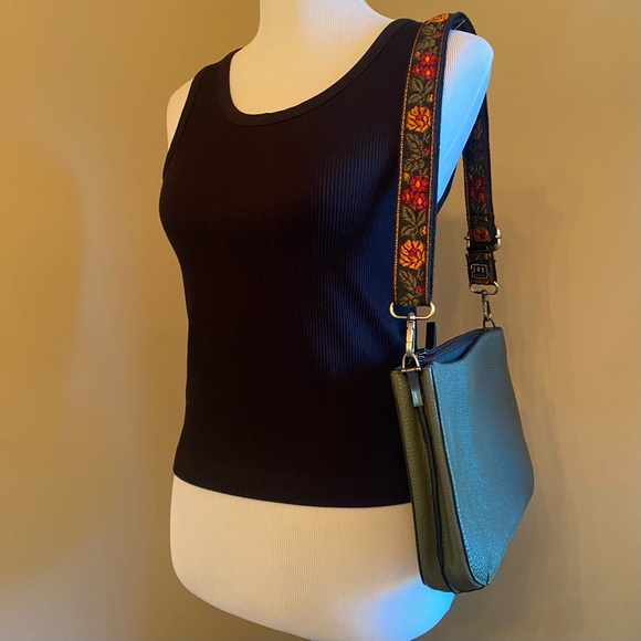 Leather Crossbody Pouch Clutch with Detachable Strap Green & Black - Picture 6 of 15